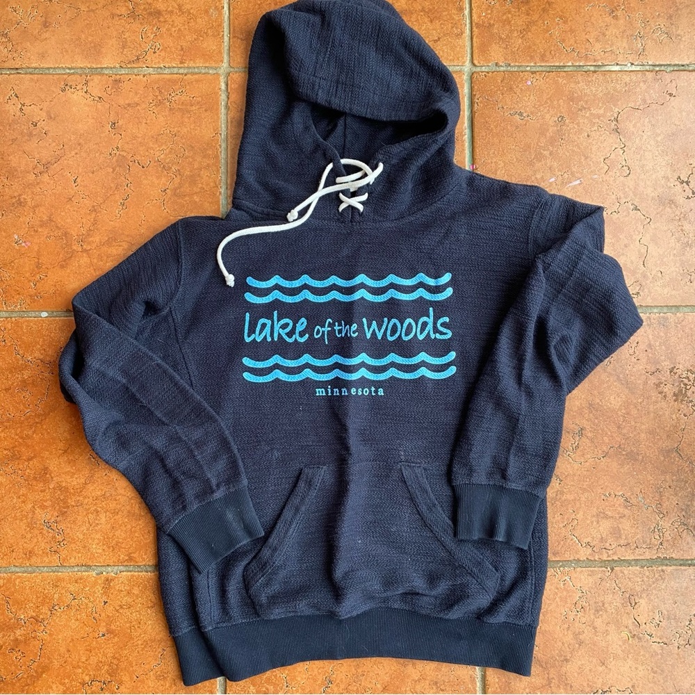 Lake Of The Woods Minnesota Sweatshirt Women’s Medium Navy Blue